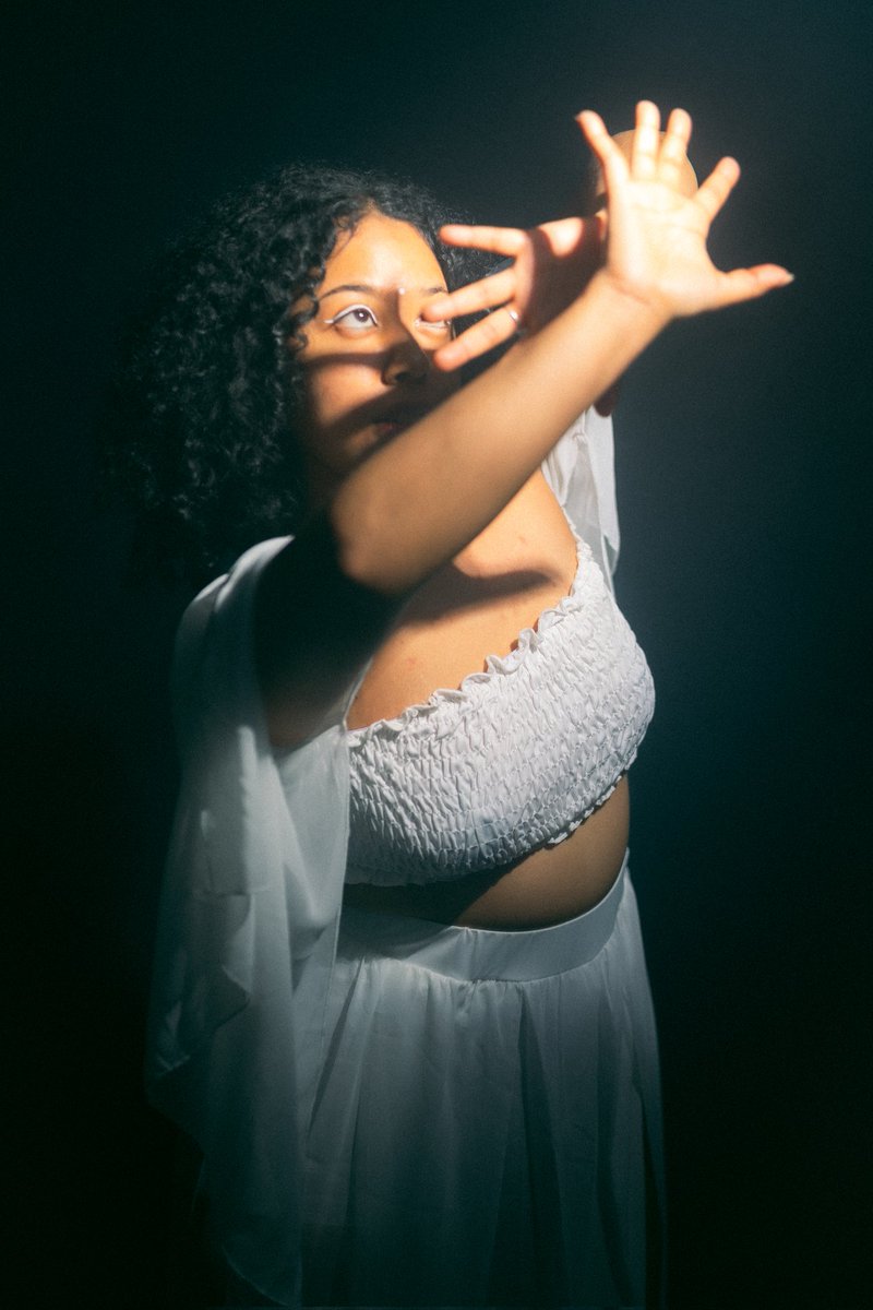 SBlackanother's tweet photo. Sigo enamorada de las fotos de ese día 😍😍😍.
Como siempre en manos de mi panita ❤️‍🩹
📷 @perdidoenquito  (Instagram)
#photography #artphotography #dancer #myself https://t.co/578zl0LKq3