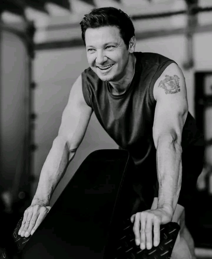 renner_jer79639 tweet picture