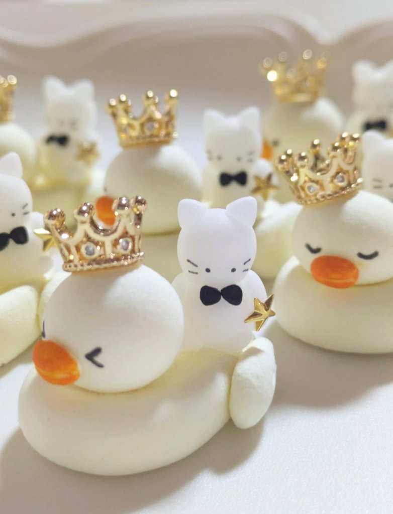 𝑁𝑖𝑚𝑜 -𝑝𝑒𝑡𝑖𝑡 𝑎𝑛𝑔𝑒- tweet media