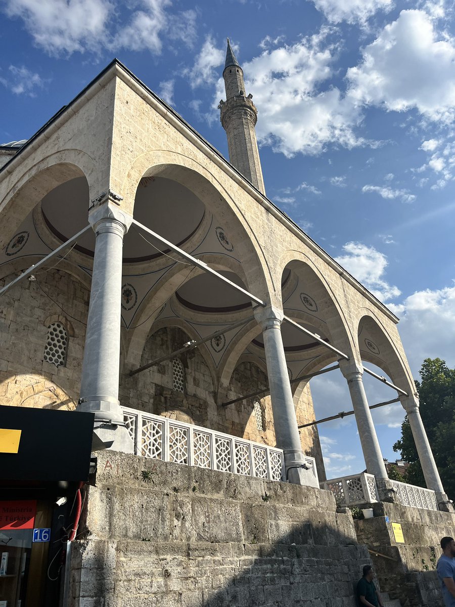 beyza ☥𓂀☽◯☾ tweet media