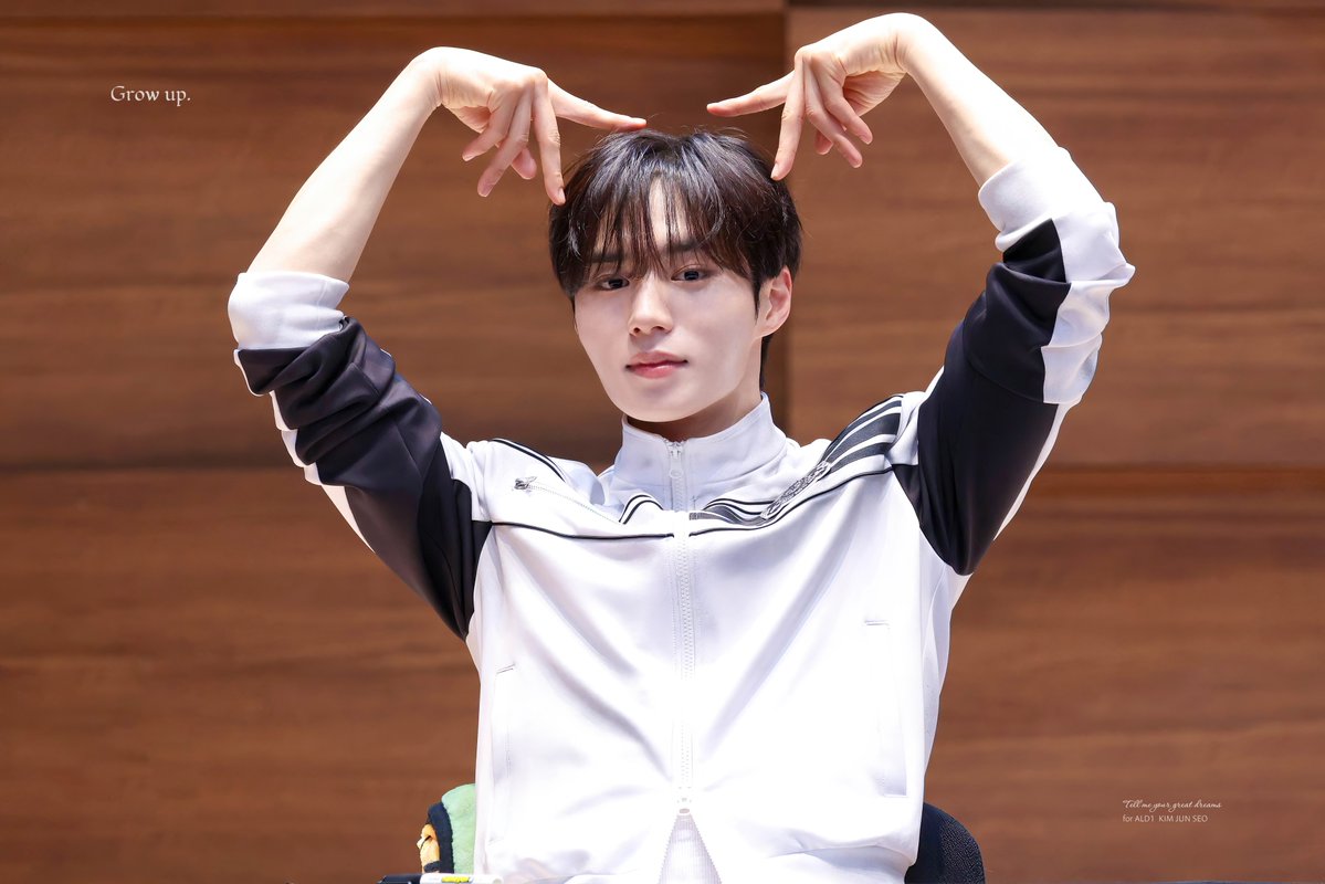 Grow up. tweet media