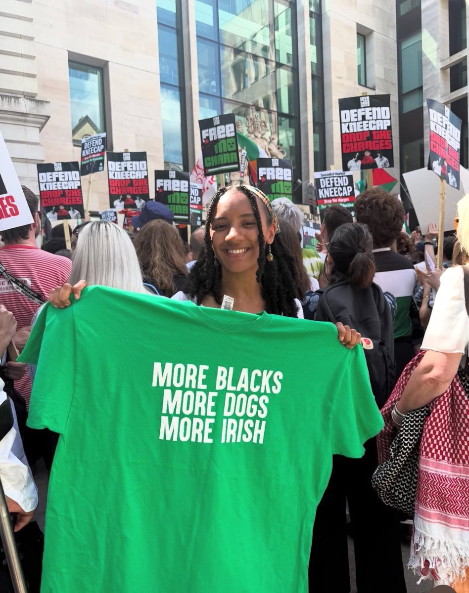 fiona_lali's tweet image. Happy St Patrick’s Day :)))