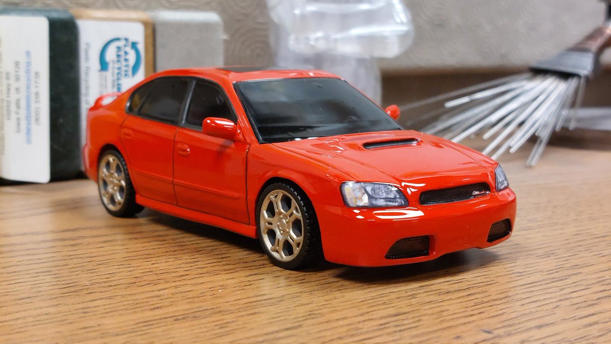 PrintedLeander tweet media