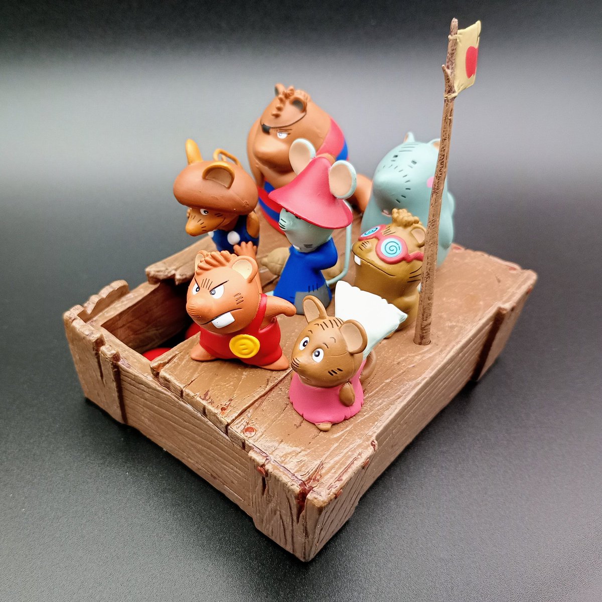 『ガンバの冒険』を茶の間で見ていて、どうしようもないクズ絵描きだったうちの親父が「すごい絵だな」と言ったのが強烈に印象に残ってる。当時憶えられたスタッフは「さきまくら」だけだったけど。