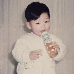 <<이사진 왜케 익숙하나 했더니
                                                 아기가 그대로네..>>