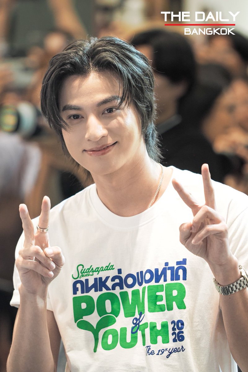 thedailybkk's tweet photo. “กลัฟ-คณาวุฒิ“ ในงาน “สุดสัปดาห์คนหล่อขอทำดีปี 19 : Power of Youth”และร่วมฉลองสุดสัปดาห์ครบรอบ 43 ปี

GULF X POWER OF YOUTH
#คนหล่อขอทำดีปี19xGulf 
#GulfKanawut #คนหล่อขอทำดีปี19 #PowerofYouth https://t.co/rZExgd6ytX