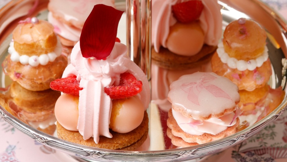 Fashion Press tweet media