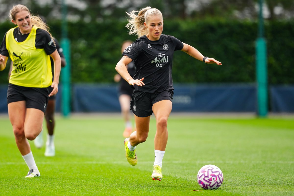 Manchester City tweet media