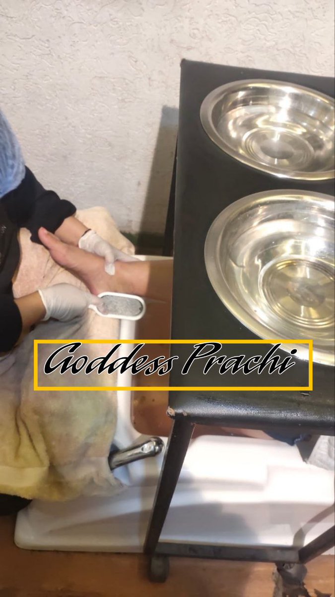 Goddessprachi's tweet photo. Pedicure and manicure done. Who wanna take session apply for session.
https://t.co/PCFUqbZBCQ
#femdom #goddessprachi #goddess #findom #rtpig #paypig
#rtslave https://t.co/FPVO6eM5lZ