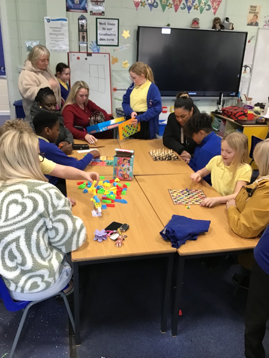 Mrs Shields tweet media