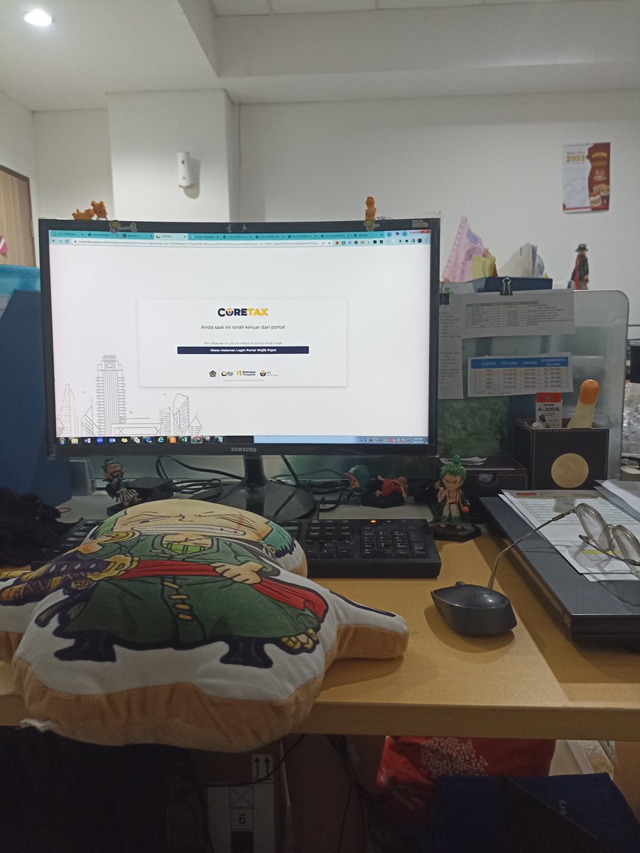 Orang orang udah pada libur, lah kita masih nguli wkwk,

Ada yang masih kerja juga kah?