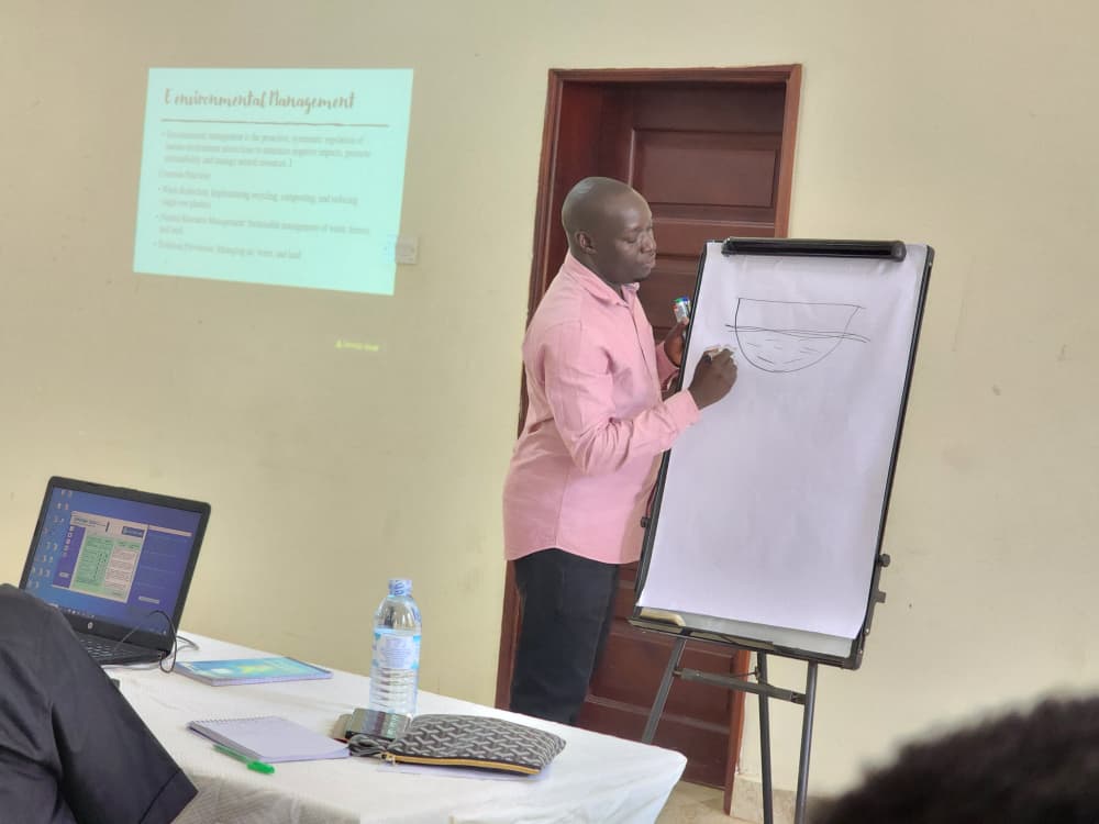 94.3 QFM LIRA tweet media