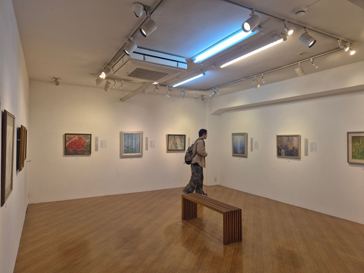 SIM_Moby tweet media