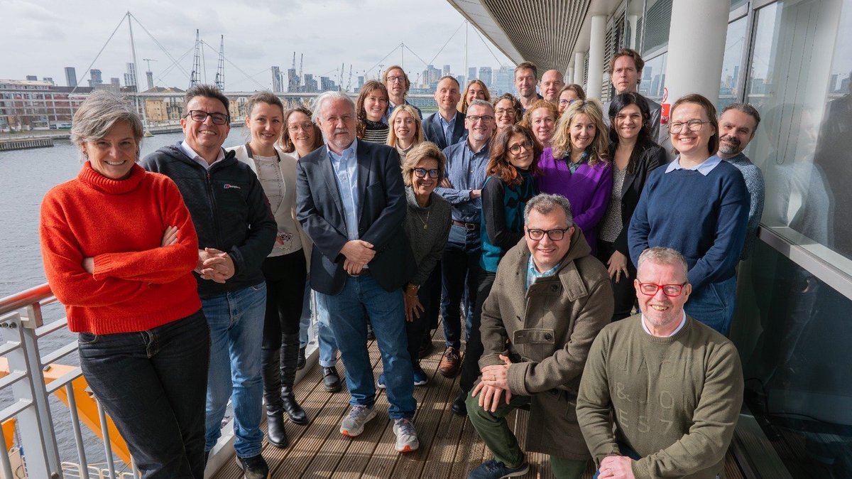 Helpline AIMaC tweet media