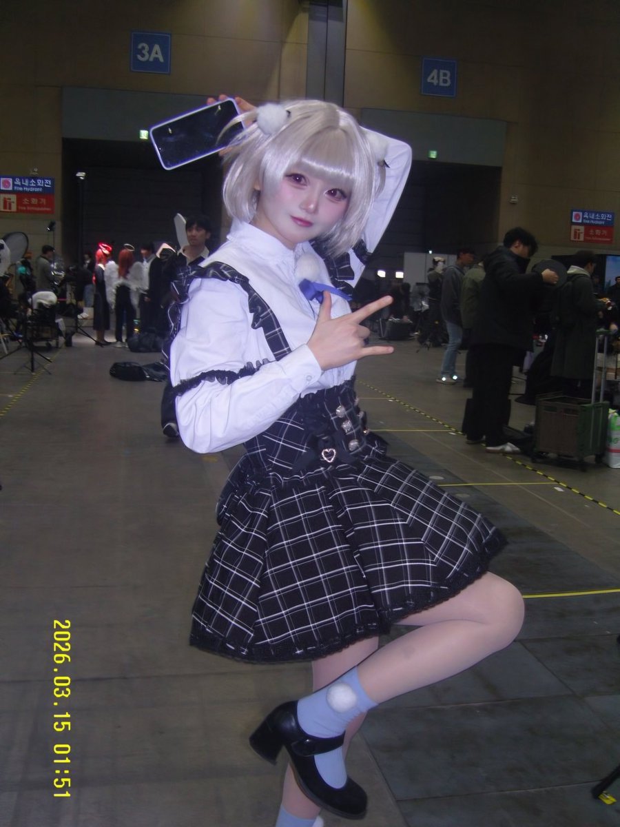 온 オン tweet media