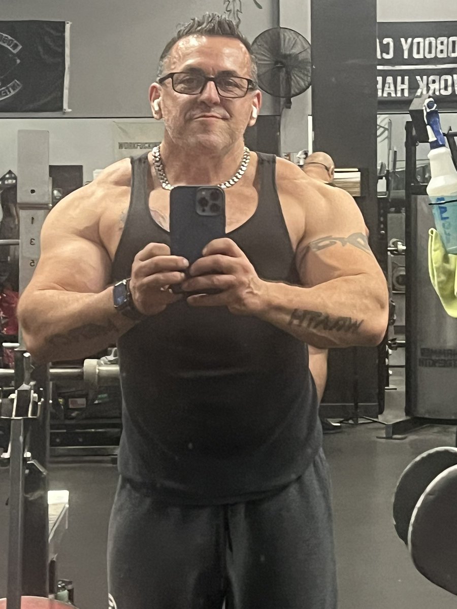 Tremorwolf tweet media