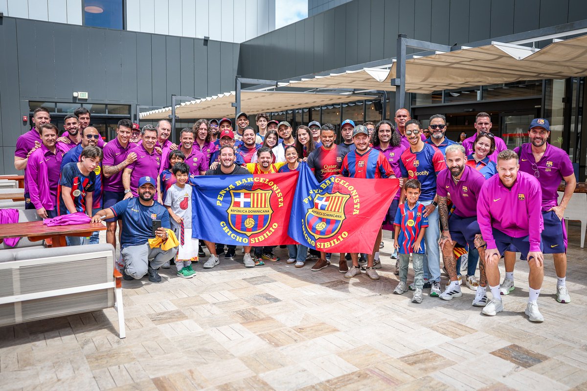 FCBPenyes's tweet photo. @PBCSibilio 💙❤️ The final stop of the Barça Legends’ tour across the Americas took place this weekend in Santo Domingo.

😊 As expected, @PBCSibilio welcomed us with open arms.

👋 See you next time! https://t.co/O3ko2JPhIz