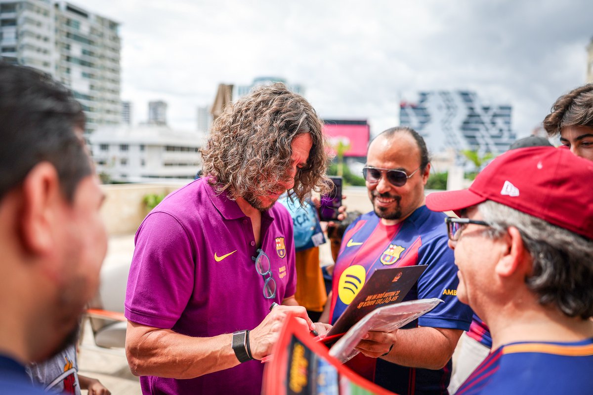 FCBPenyes's tweet photo. @PBCSibilio 💙❤️ The final stop of the Barça Legends’ tour across the Americas took place this weekend in Santo Domingo.

😊 As expected, @PBCSibilio welcomed us with open arms.

👋 See you next time! https://t.co/O3ko2JPhIz