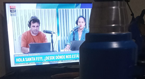 jbattagliotti's tweet photo. Ya estamos en AIRE de Santa Fe con Anticipos hasta las 6hs junto a @mcelinaperez 

Prendete a FM 91.1  - Youtube https://t.co/uDvAquzvqz

Mandanos tu mensaje al 342 5219271 https://t.co/QuP02fXdBN