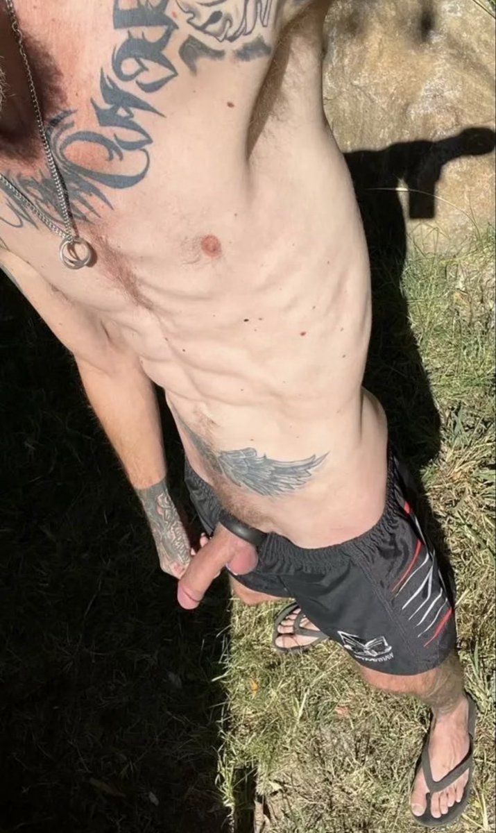 AUZZIEiNKED's tweet photo. Should play with my dong bro ? 😈 https://t.co/FZo4WItact