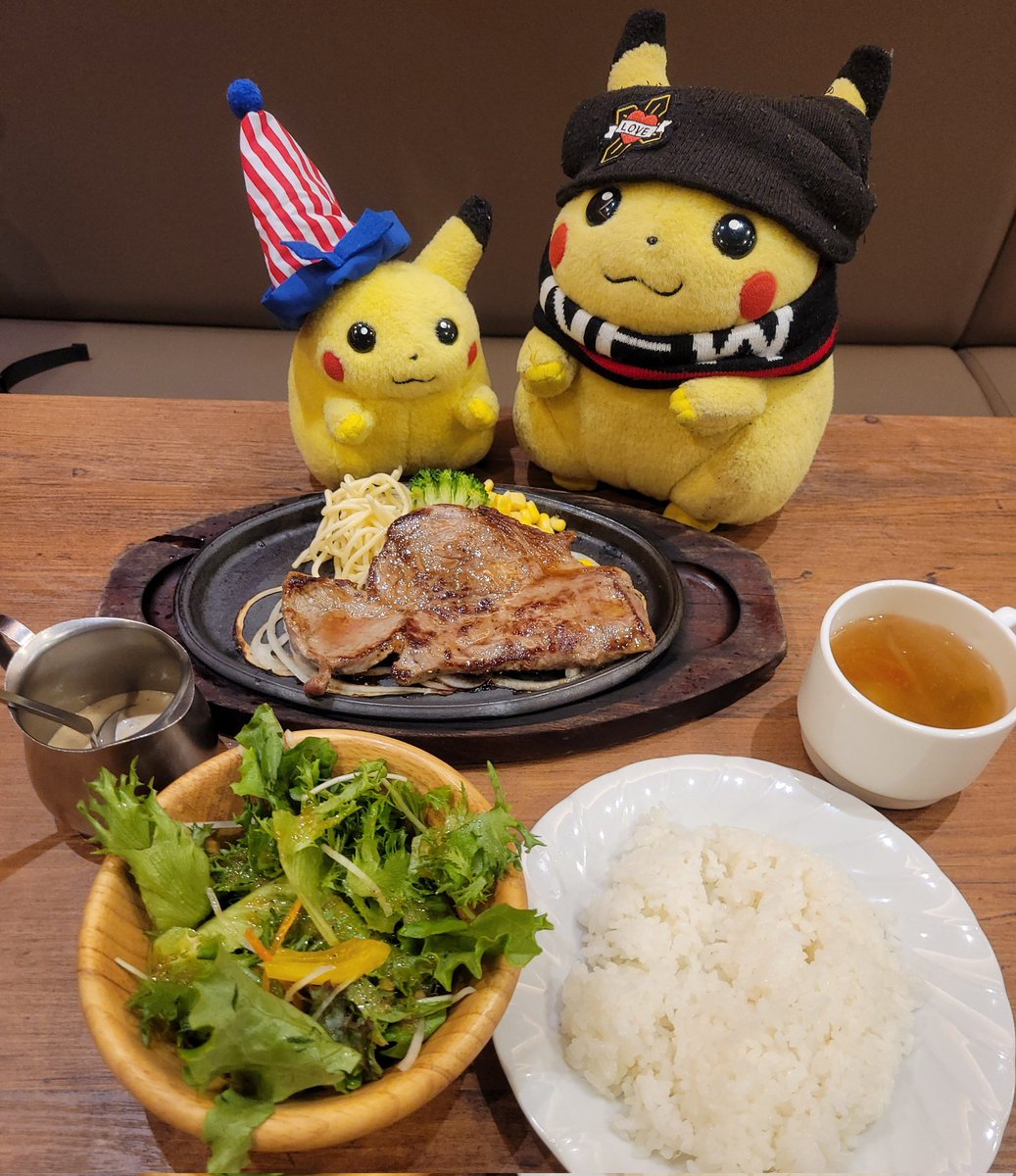 ぴゃー tweet media