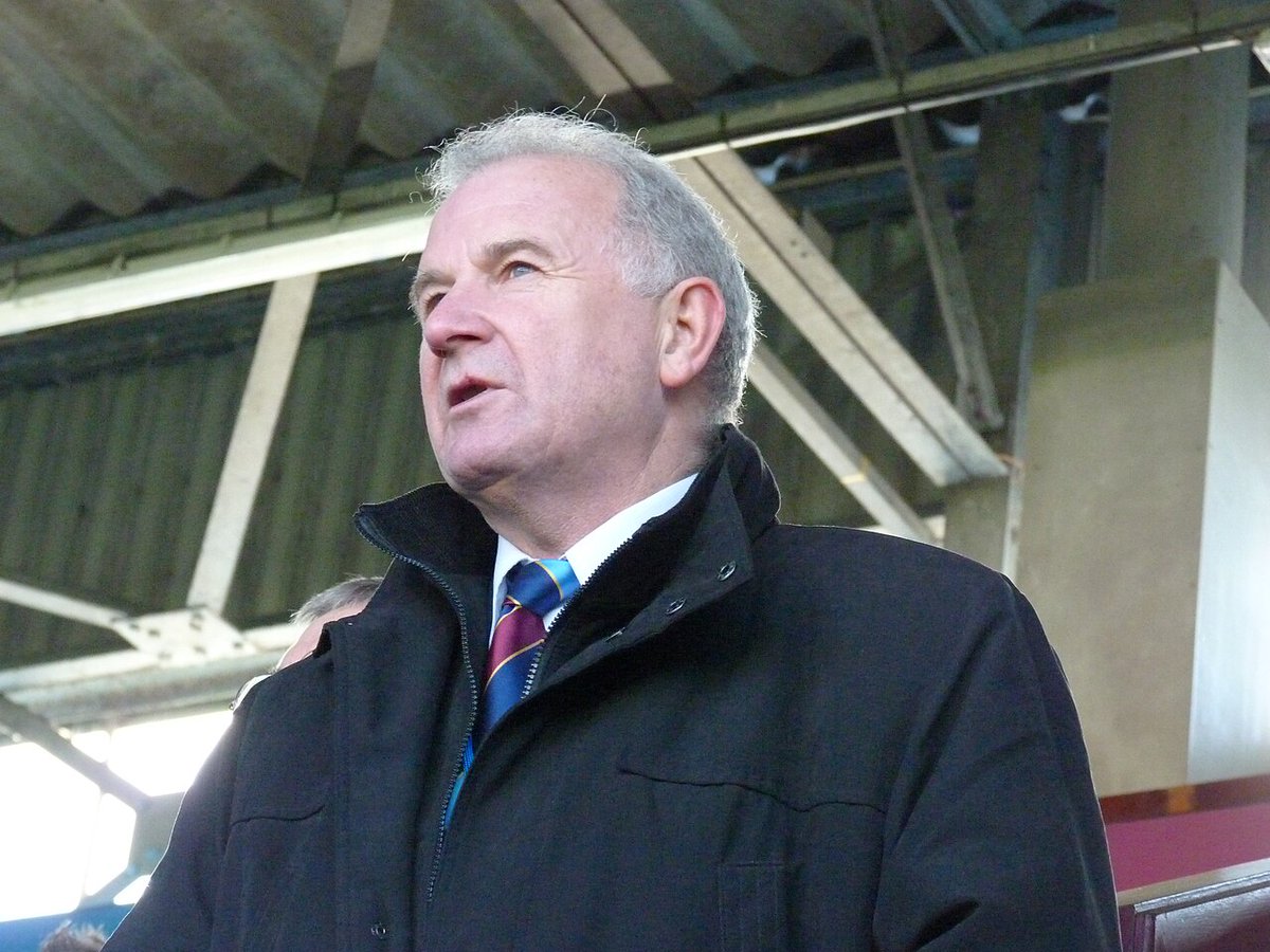 Mike Amos tweet media