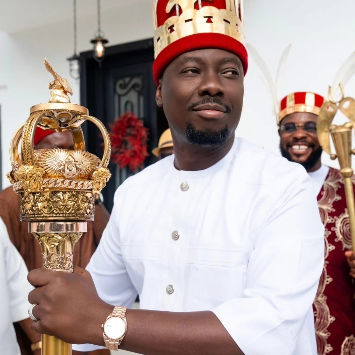 Mr. Bezt tweet media