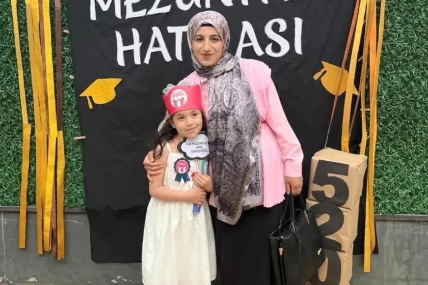 Nilay’ın sesini de mi ölünce duyacaksınız diyeceğim ama ölünce de duymuyorsunuz. Fatmanur öldü. 13 gün oldu. Ayhan Şengüler hala serbest.