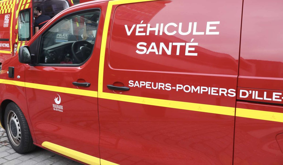 RAutrement's tweet photo. #Melesse #Accident #Bretagne #Transport #InfoRoute Accident à 9h33 sur la RD82 à Melesse entre un car BreizhGo et une voiture. Une vingtaine de passagers à bord, aucun blessé. Tous pris en charge rapidement. Pas d’évacuation hospitalière. https://t.co/cpTGPAFWj1 https://t.co/3pTqbbGldg