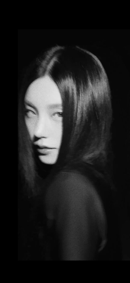 kangizhere's tweet photo. Black Cat🐈‍⬛🖤

#있지 #ITZY #예지 #YEJI https://t.co/4jblDl12VQ