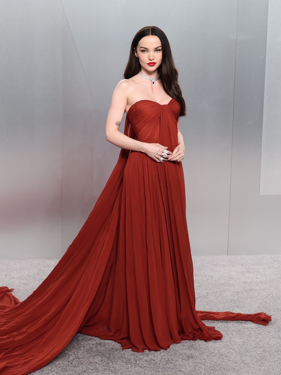 GeorgesHobeika's tweet photo. Dove Cameron attends the 2026 Vanity Fair Oscar Party wearing Georges Hobeika FW26 Couture dress.

#GeorgesHobeika #DoveCameron #VanityFair #VanityFairOscarParty https://t.co/MEgl6esuBO