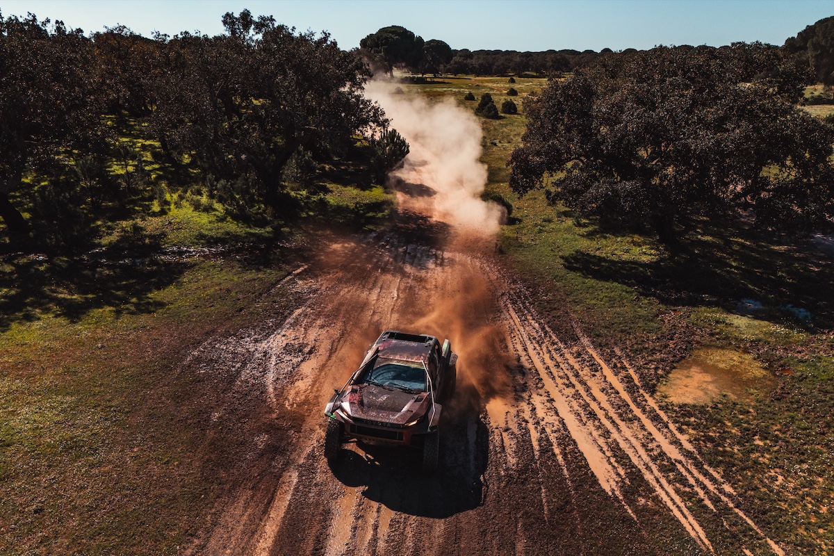 Yazeed Racing - DAKAR LEGENDS 🏆 tweet media