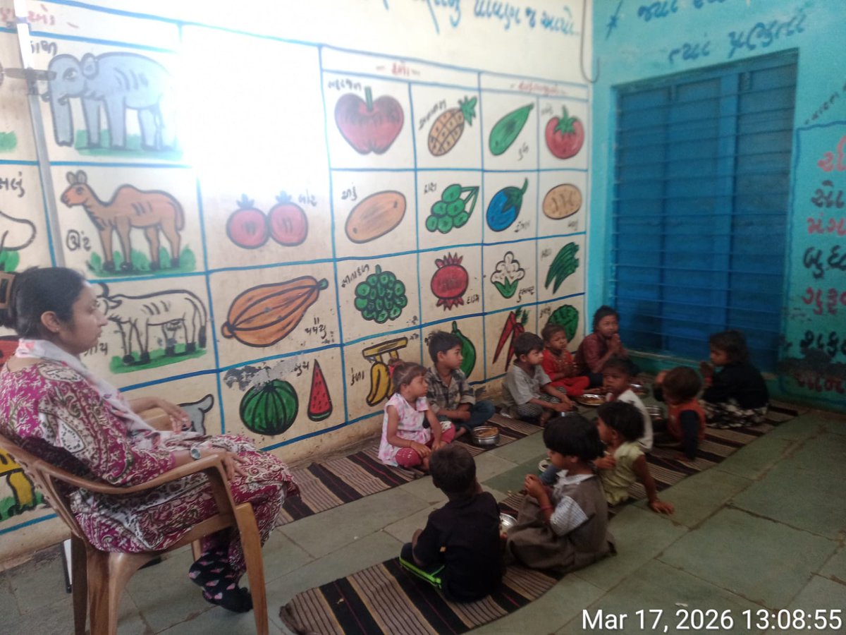 આજ રોજ દાહોદ ઘટક 1 ના મુખ્ય સેવિકા બેન દ્વારા જેકોટ સેજા માં જેકોટ -૪ અને જેકોટ ૨ આંગણવાડી કેન્દ્ર ની મુલાકાત લેવામાં આવી..