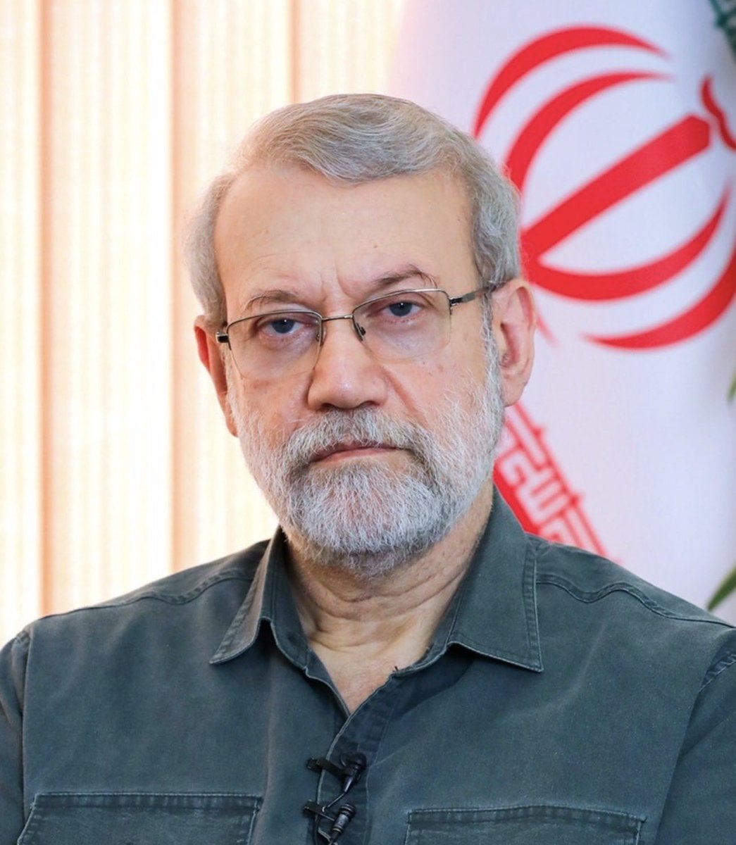 Ebne_noah's tweet photo. در صورت تایید نهایی کشته شدن علی لاریجانی( بهمراه فرزندش) فصل جدیدی از هماهنگی در سرنگونی رژیم رقم خواهد خورد، فصلی که نشان میدهد #کرملین هم با آن موافقت کافی را دارد!!!!
همان شریک بد عهدی که پیش تر خنجرش پشت رفقایی همچو صدام را درید!

اخبار مختلف منابع موثق: لاریجانی کشته شد!!
#پسرعاقل_نوح