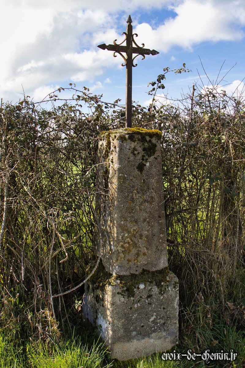 Croix de Chemin tweet media