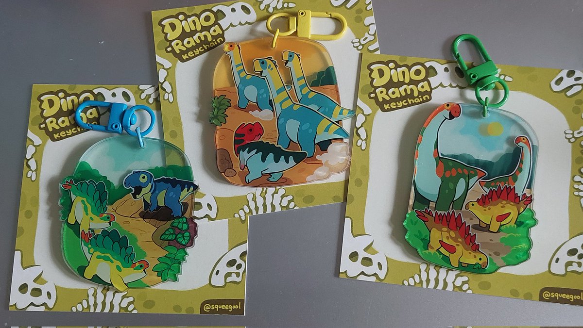 squeegool's tweet image. Dino-rama  
Bec it's a dino diorama-inspired keychain 😅

#paleoart #dinosaur
