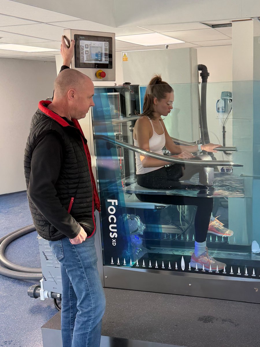 HydroPhysio's tweet photo. This is what a hydrotherapy session can look like inside the machine 💦

We welcomed Ella to have a run in one of our Focus treadmills as she preps for the London Marathon in April! 🏃‍♀️

#HydroPhysio #Aquaticexercise #Rehabilitation https://t.co/rTxSYAYSBL