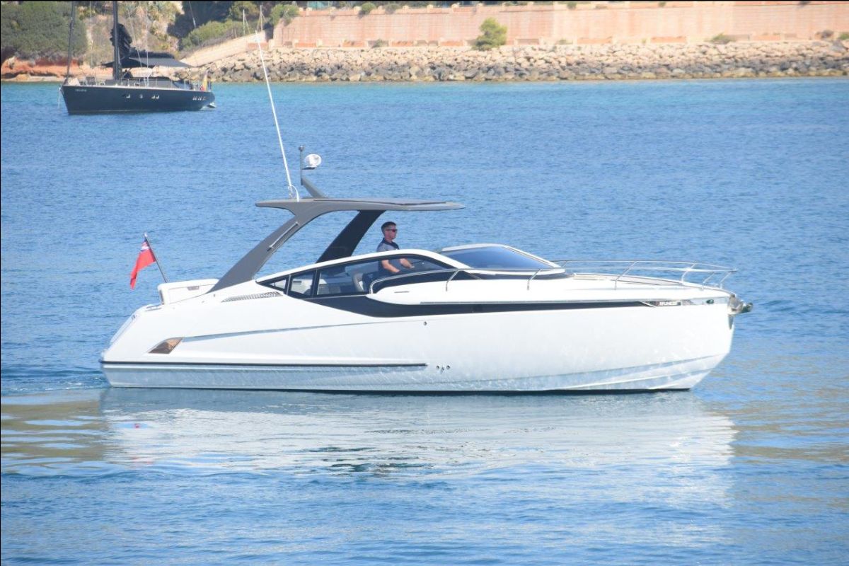 MarineUnltd's tweet photo. Boat Of The Week - 2024 Fairline F//LINE 33 V1 HT. Ex demo like new &amp; with low engine hours! Part exchange considered. An excellent weekend cruiser, fully prepared &amp; `ready to go´!  sales@marineunltd.com   https://t.co/uLlckJNllv https://t.co/N9ftcZZjcT
