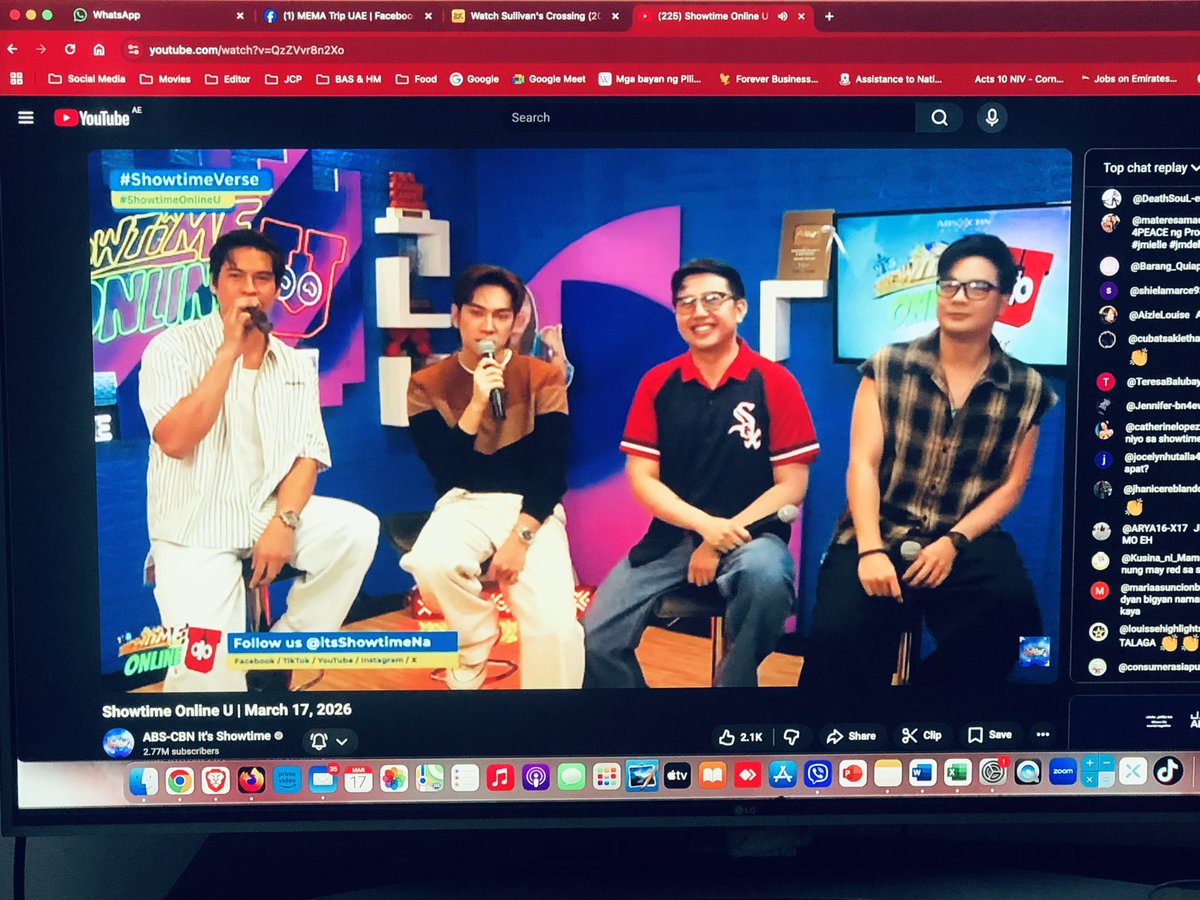 Ennuh14's tweet photo. #ShowtimeVerse #ShowtimeOnlineU

 Hahahaha Ang galing ng pagtranslate sa tagalog 👏🏻👏🏻👏🏻🤣😂😅 Ibaaaa ka @erisaragoza hahahaha

Ang popogiiiiiiii ng 4Peace!!!! @wize_estabillo @ANTHONYCAS JM and Eris 😍😍😍 https://t.co/KyoZg2jrit