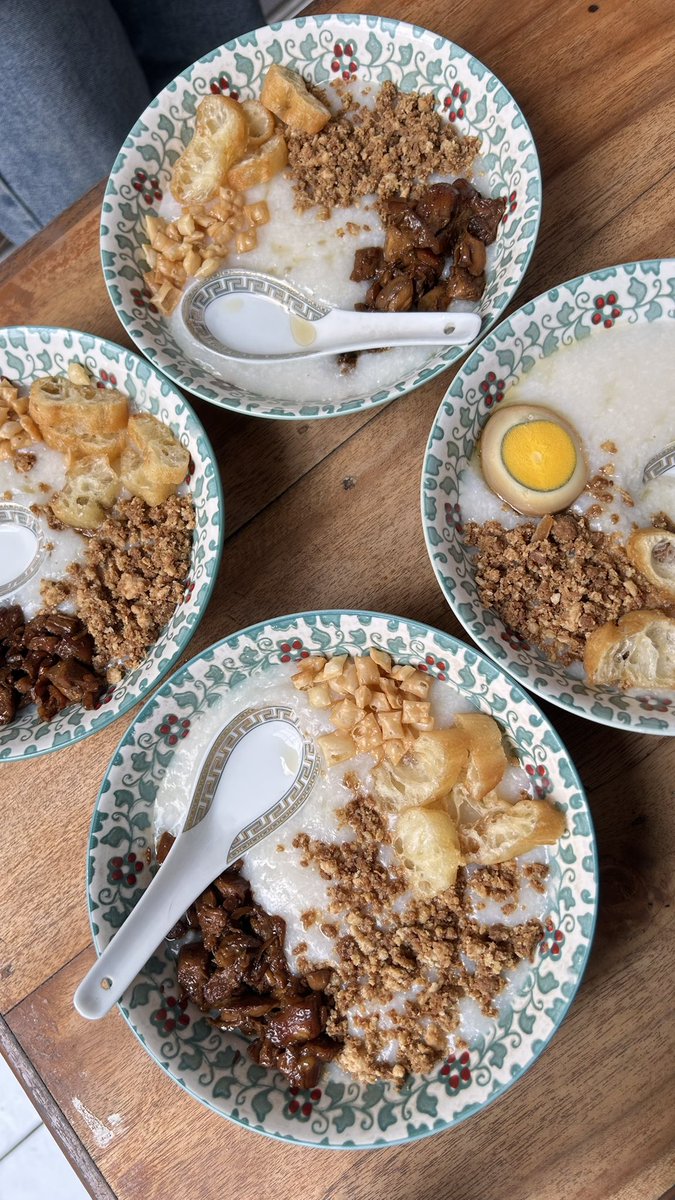 esthereals_'s tweet photo. my semarang food diaries✨ https://t.co/WPVhYM6ZI9