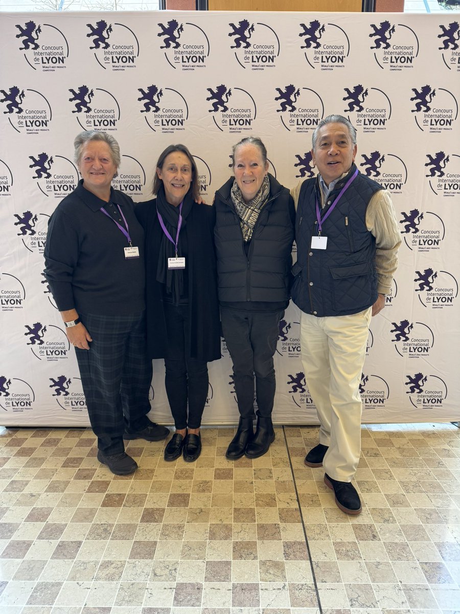 CircleofWineWriters tweet media