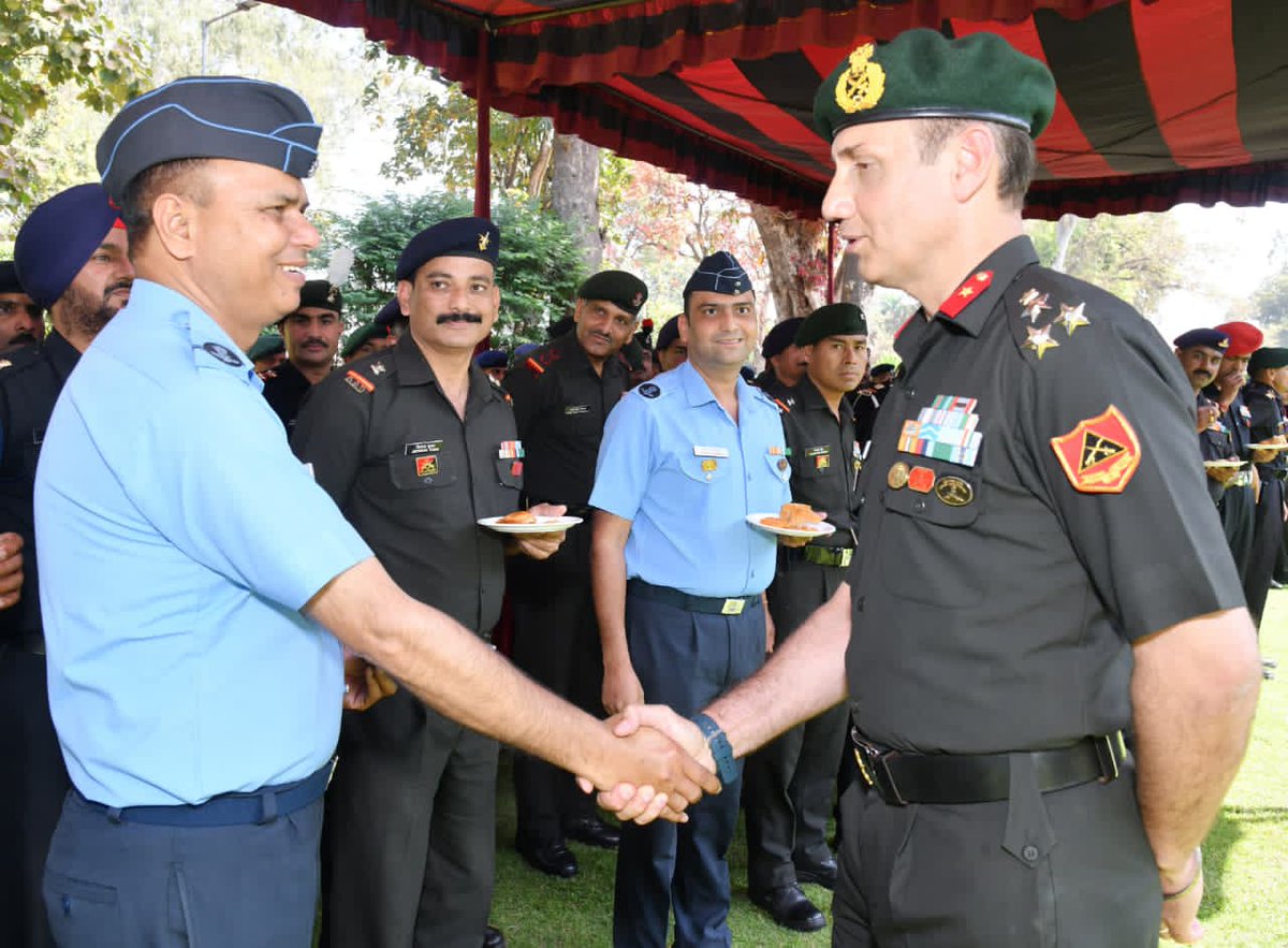 artrac_ia's tweet image. 𝐉𝐮𝐧𝐢𝐨𝐫 𝐋𝐞𝐚𝐝𝐞𝐫𝐬 𝐀𝐜𝐚𝐝𝐞𝐦𝐲, 𝐁𝐚𝐫𝐞𝐢𝐥𝐥𝐲

The Potential Subedar Major Course conducted at Junior Leaders Academy for Junior Leaders culminated on 17 Mar 2026.

Subedar Majors / Equivalent and Potential Subedar Majors from the #IndianArmy, #IndianAirForce, SFF