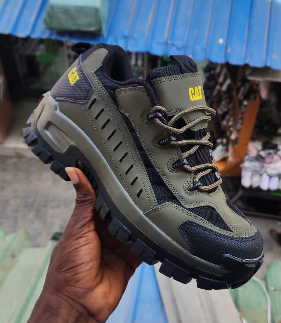 byadunni_'s tweet image. You already know CAT Invader shoes are very heavy duty shoes, rugged &amp;amp; durable.

Come get this for 45,000🏷️

📍Ibadan

Nationwide delivery 🚚