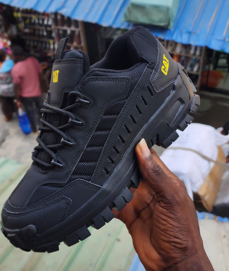 byadunni_'s tweet image. You already know CAT Invader shoes are very heavy duty shoes, rugged &amp;amp; durable.

Come get this for 45,000🏷️

📍Ibadan

Nationwide delivery 🚚