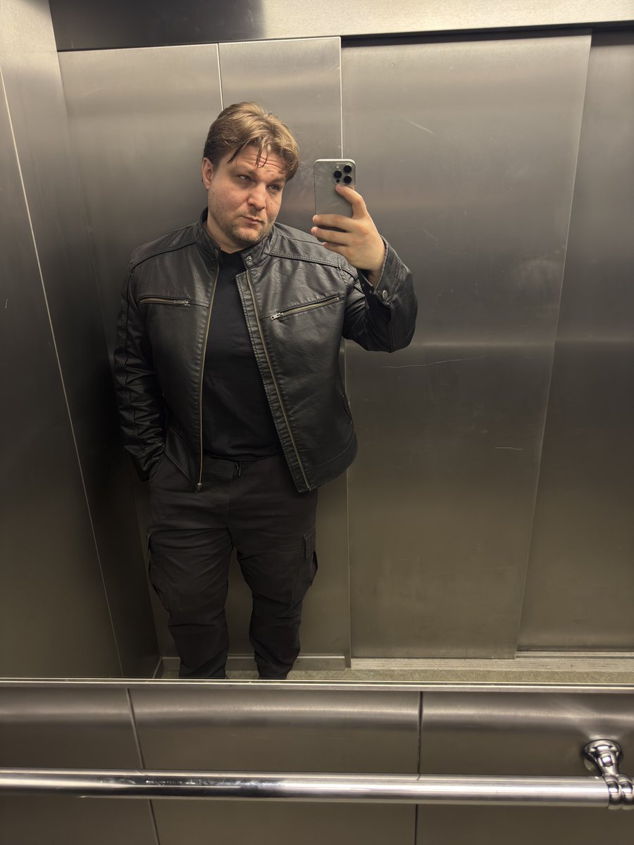 Белковая Мразь tweet media