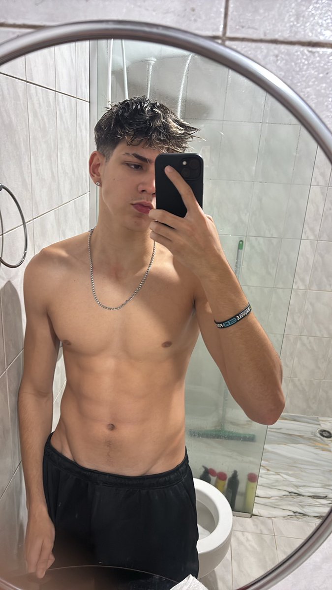 Arthur Navarro tweet media