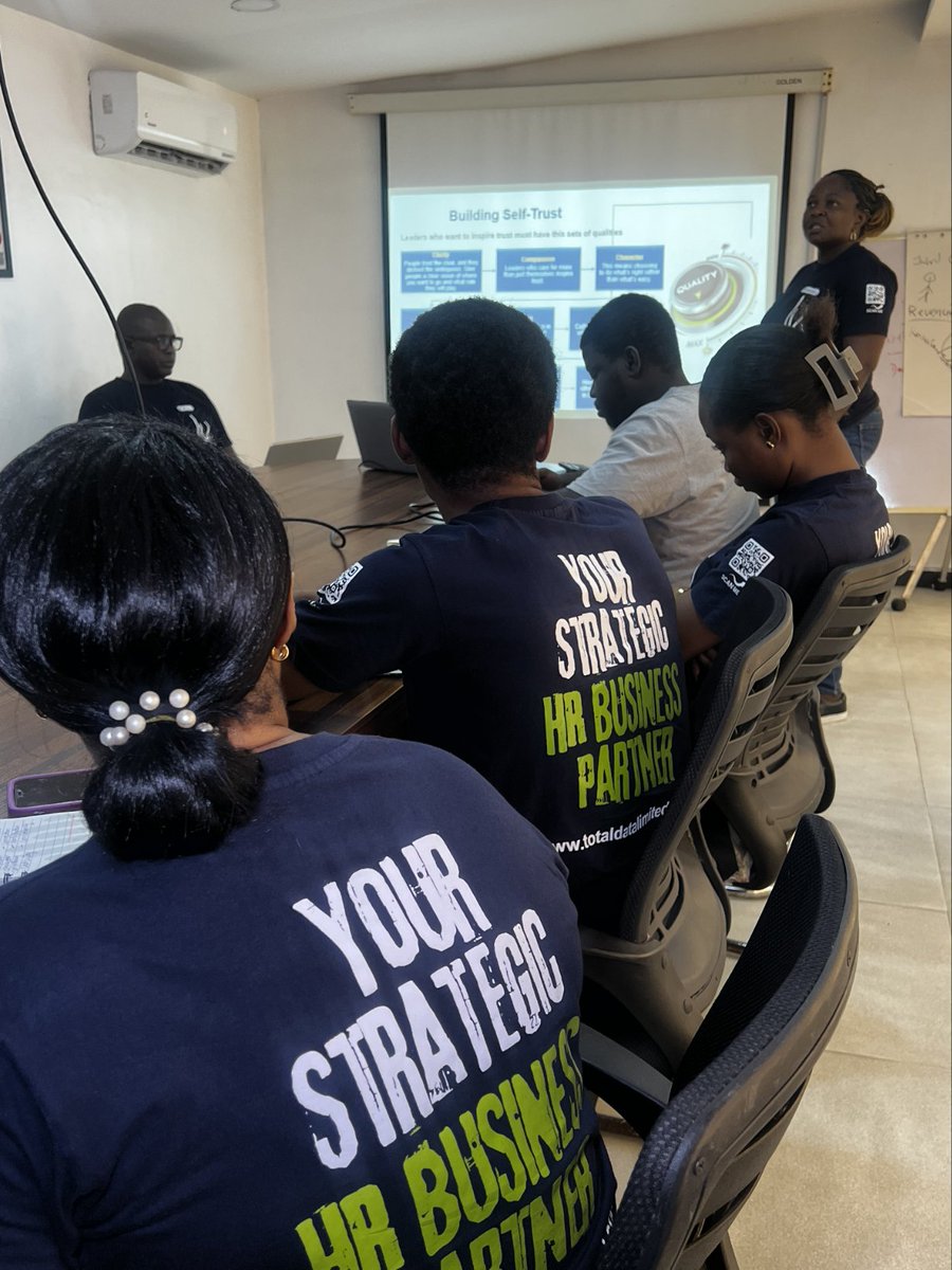 totaldataltd_'s tweet photo. Empowering minds from within
today’s session on Building Self-Trust reminded us
that growth starts with believing in ourselves
#buildselftrust #KSS #Tdl https://t.co/qcrRHS7DVg