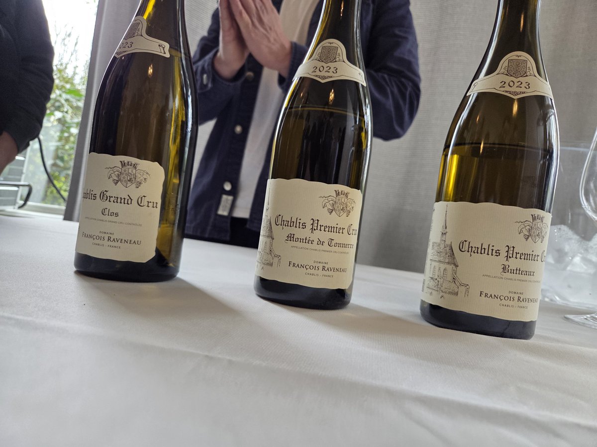 PinardTweetard tweet media