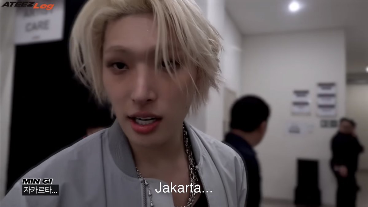 Hannah u._.u tweet media