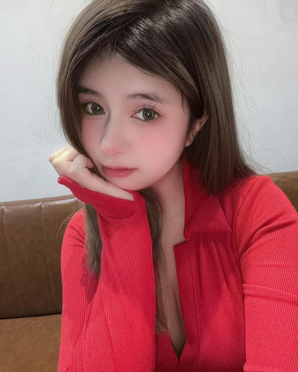 KLHEMMS's tweet photo. 夜深人靜，
寂寞如影隨形 #反差 #母狗 #Wataa https://t.co/xODTv1ocRR